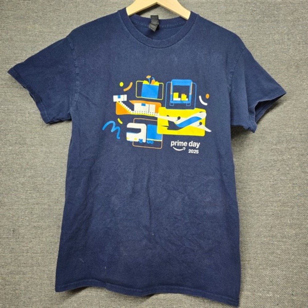 Amazon Prime Day 2025‎ T-Shirt Mens Medium Navy Blue Gildan Heavy Cotton Graphic